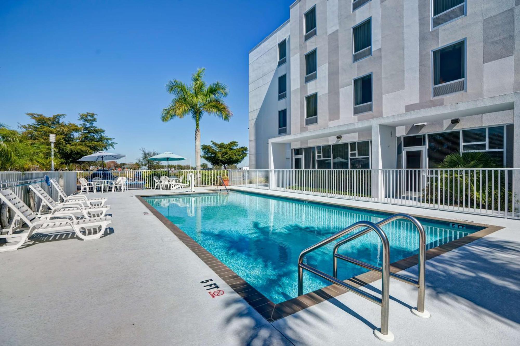 Hampton Inn & Suites Sarasota / Bradenton - Airport Exteriér fotografie